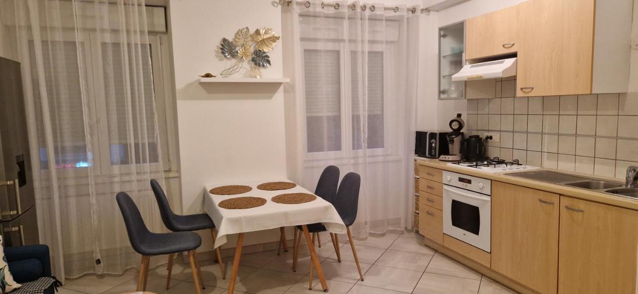Cosy Appartement Complet Centre-Ville Montbéliard Exterior foto